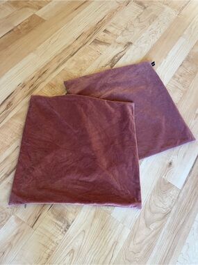 Soft Velvet Throw Pillow Covers in Dusty Rose - Set of 2